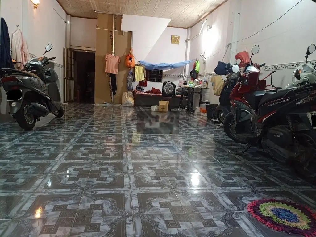 Nhà bán ngang 4,5m dài 13,5m (61m2) Thành Mỹ P8 TB