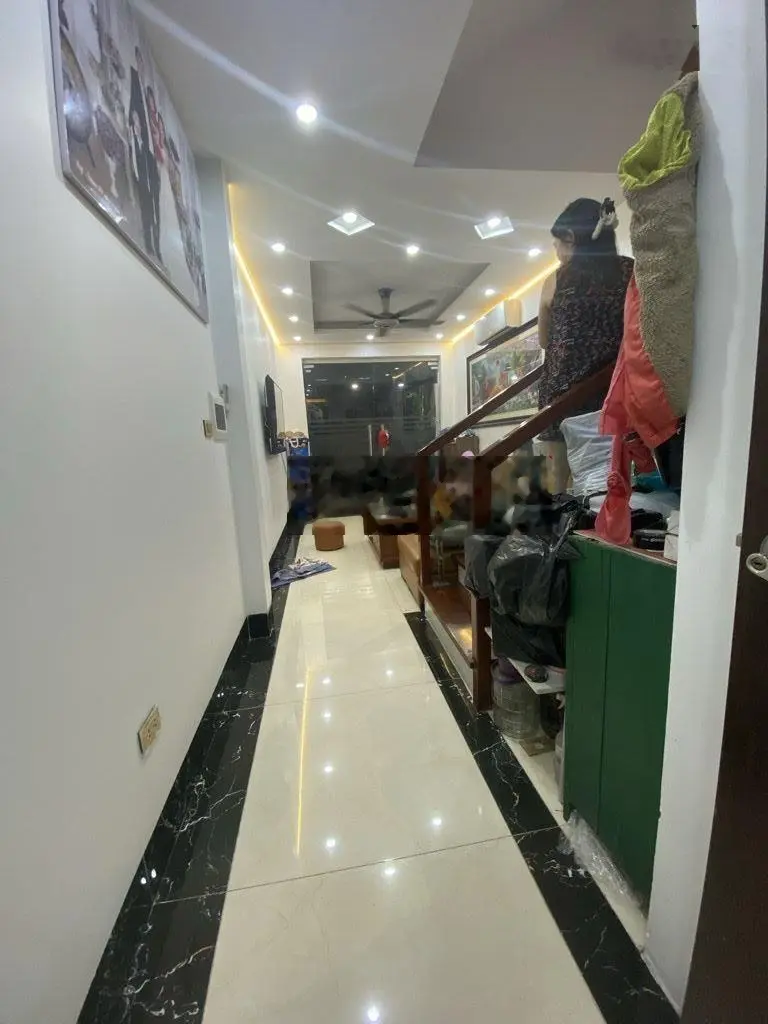Bán nhà Thúy Lĩnh 42m2 - 3 tầng, sổ đỏ chính chủ đủ công năng cho gia đình 2 - 3 thế hệ ở thoải mái