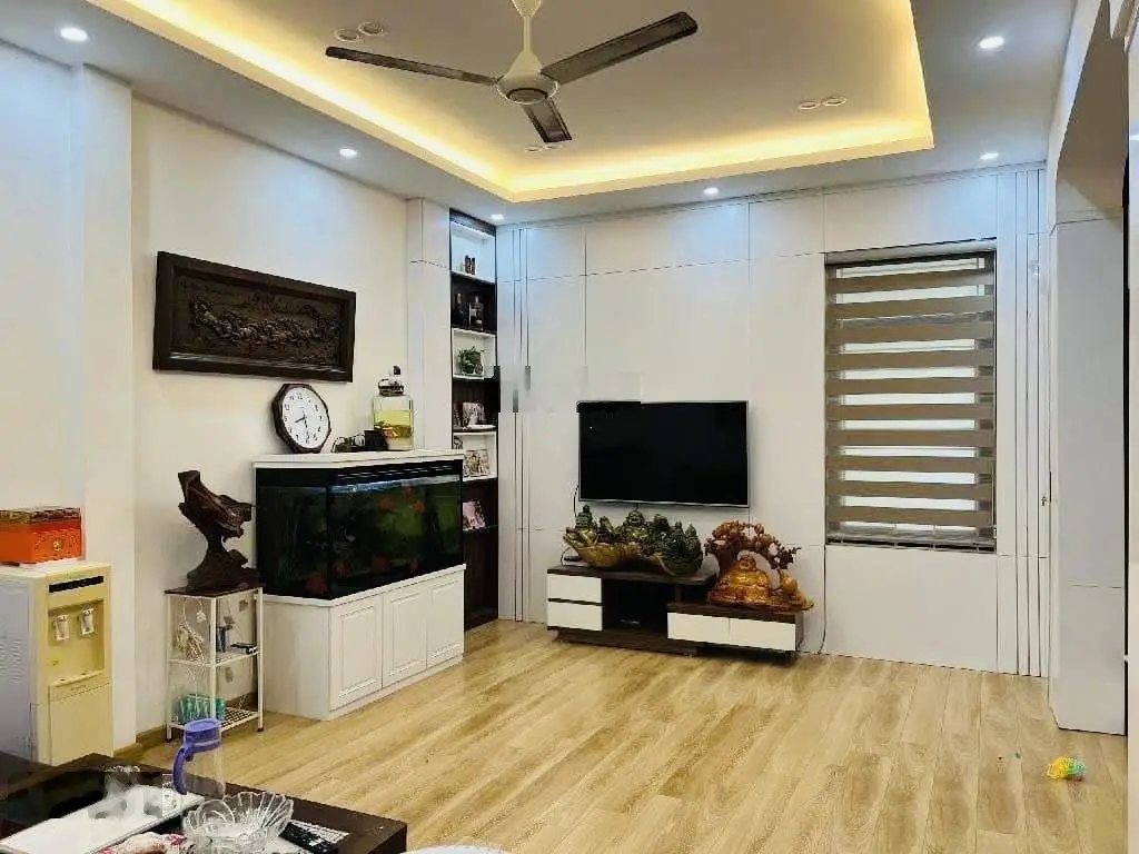 Bán nhà đường Tây Sơn Ô Tô Vào Nhà 10M Ra Phố 8,3M Mặt tiền khủng 39m2 6 Tầng Nhà đẹp