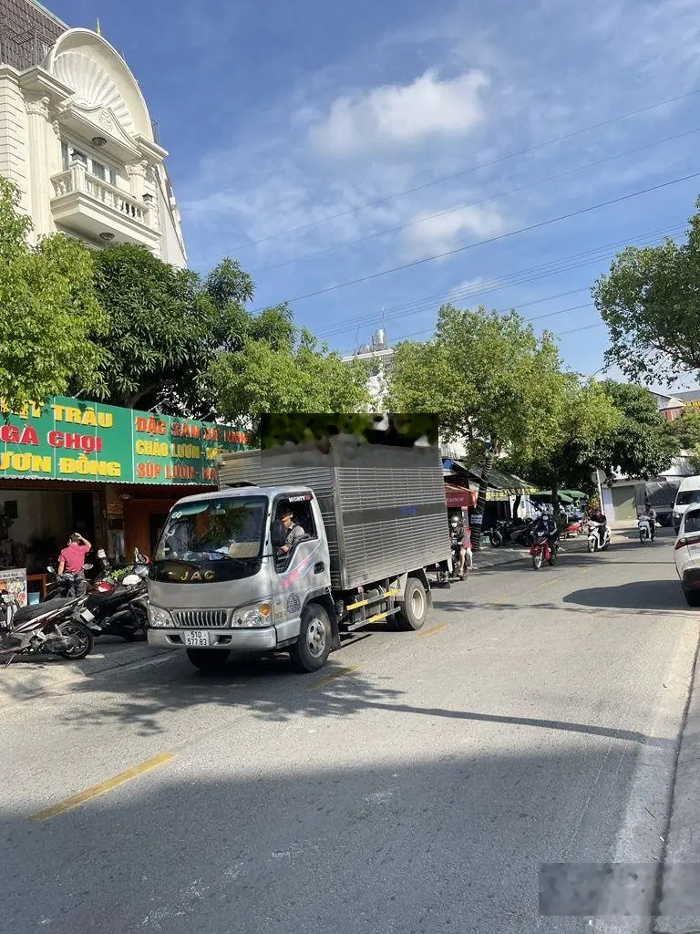 Bán nhà Song Hành, Quốc lộ 22, Ngã 4 An Sương, hơn 8 tỷ, 16 phòng, thu nhập hơn 30tr/th