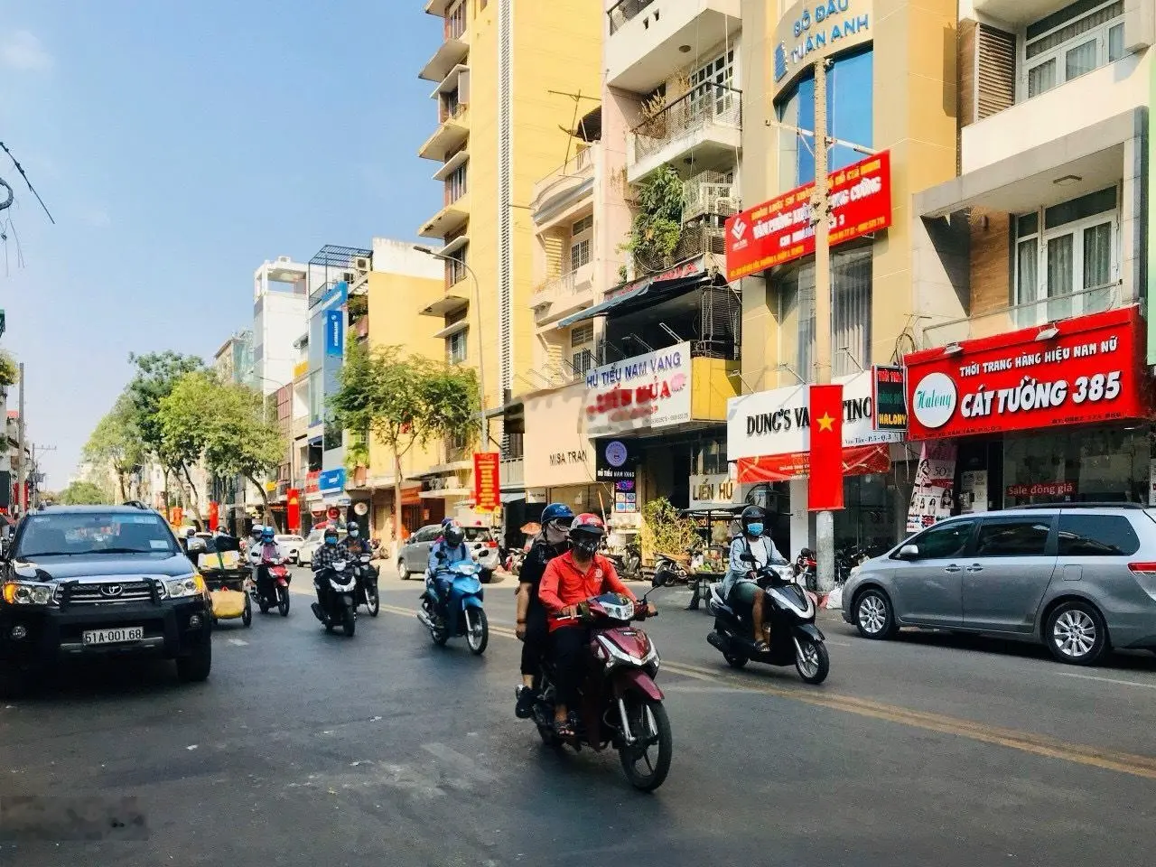Bán nhà mặt tiền Bà Hạt, P. 9, Quận 10 trệt lửng 4 lầu ST DT: 5.5m x 19m nở hậu: 9m giá 30 tỷ TL
