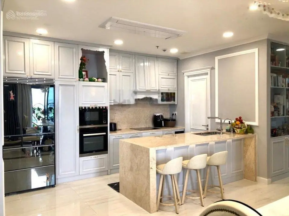 Chính chủ cần bán chung cư Sky Center, DT 72 m2, 2pn, 2wc, giá 4.2 tỷ. LH em 0931 177 *** Zalo /Ngọc