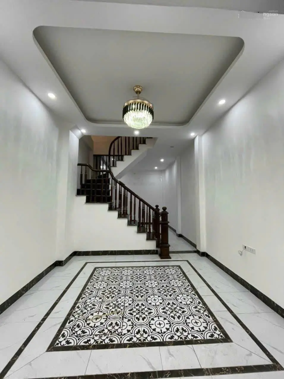 Chỉ 2 tỷ có ngay nhà mới 3T*32m2, ngõ rộng ô tô đỗ cửa. Gần chợ, trường, cách trung tâm Hà Đông 5km