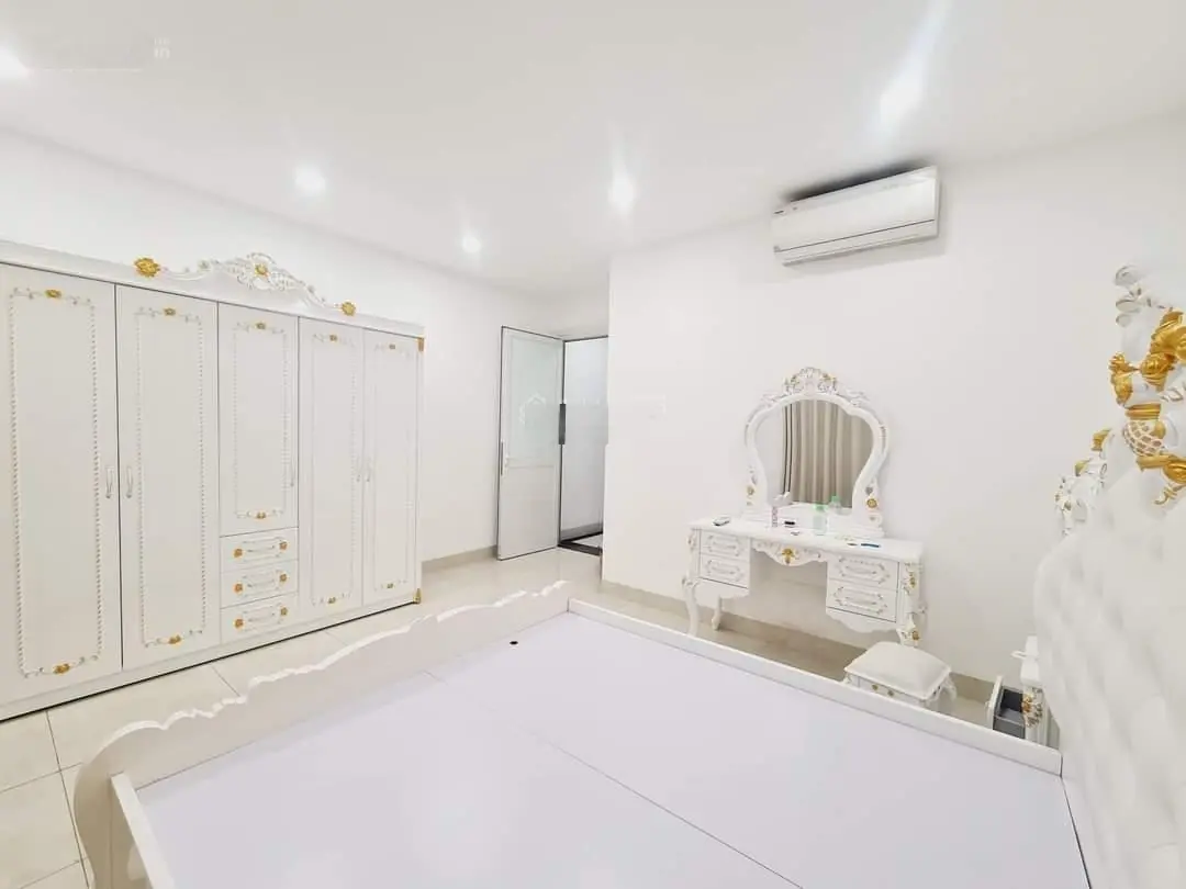 Siêu phẩm mặt phố Trường Chinh lô góc oto dừng đỗ vỉa hè, 50m*7T thang máy MT 5m, KD DT 1.5 tỷ/năm
