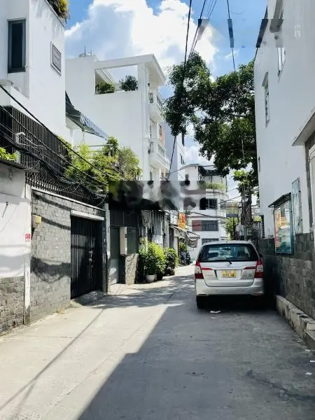 Nhà hẻm 6m Thống Nhất, ngang 6m, DT 65m2, 2 tầng, vào ở ngay
