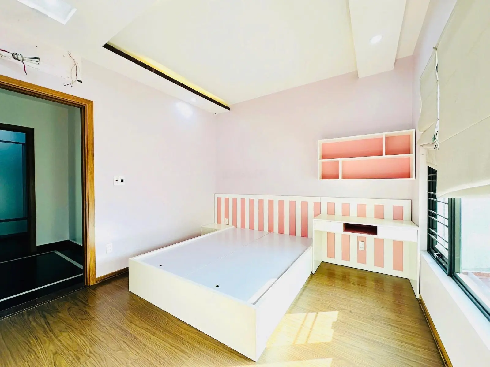 Bán nhà Nguyễn Đức Cảnh chỉ 10 bước chân ra đến Hồ Tam Bạc