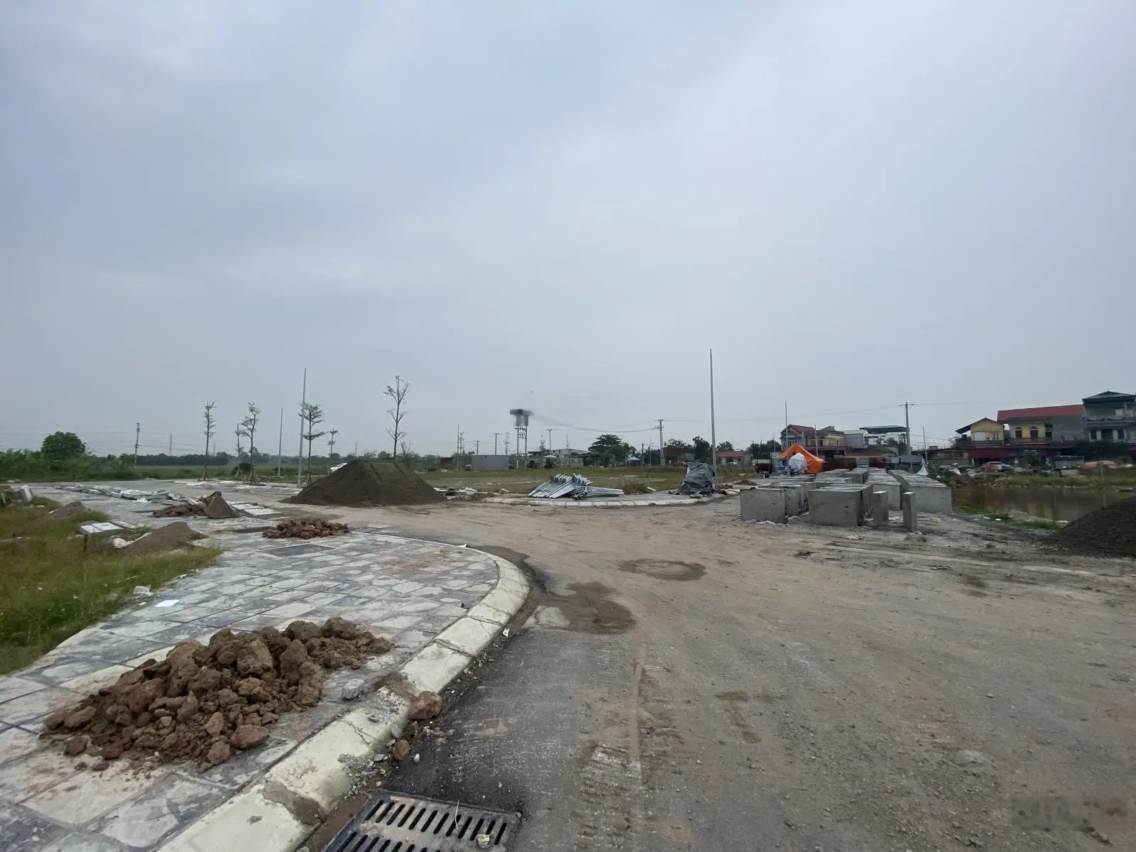 Hot hot bán đất nền 100m2 tại Đồng Tiến, giá siêu hời