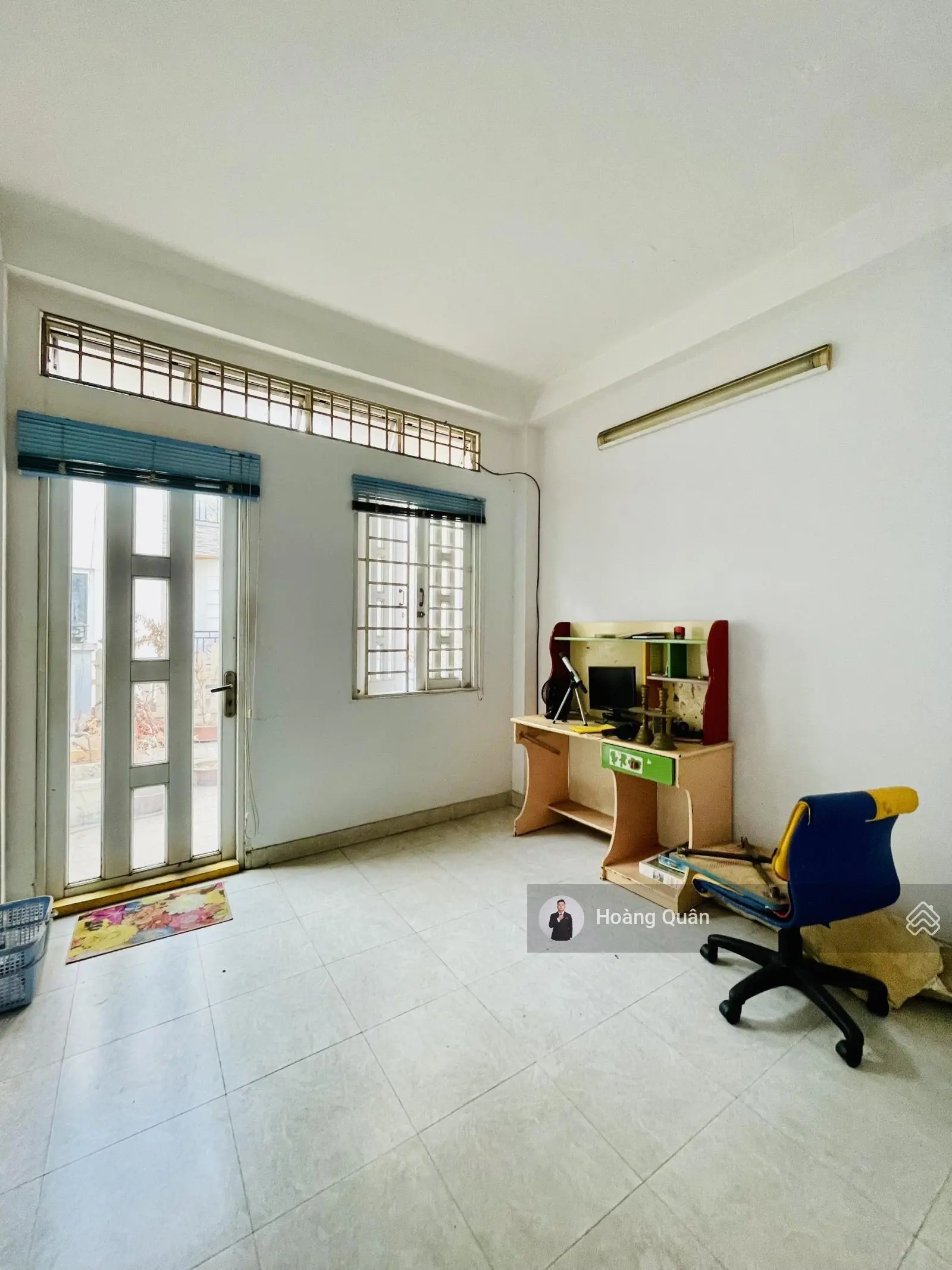 Gấp bán - chỉ 9tỷ99 TL - Ngay Phan Xích Long Phú Nhuận - gần 60m2 - hẻm xe tải, 3 tầng 3PN