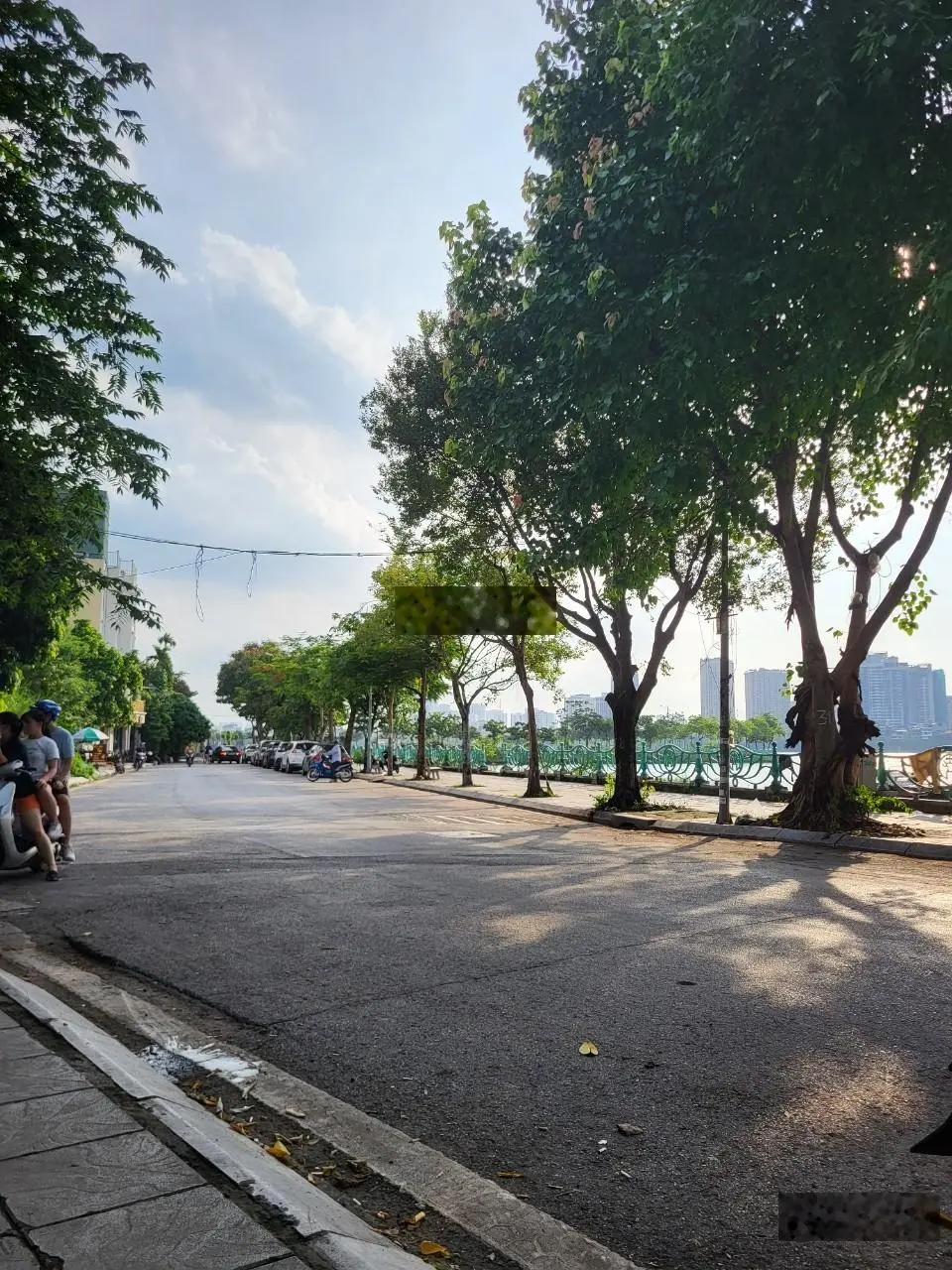 Nhà phố Võng Thị, gần hồ gần phố, mặt tiền rộng, ngõ ô tô, 170m2 giá bán 46 tỷ
