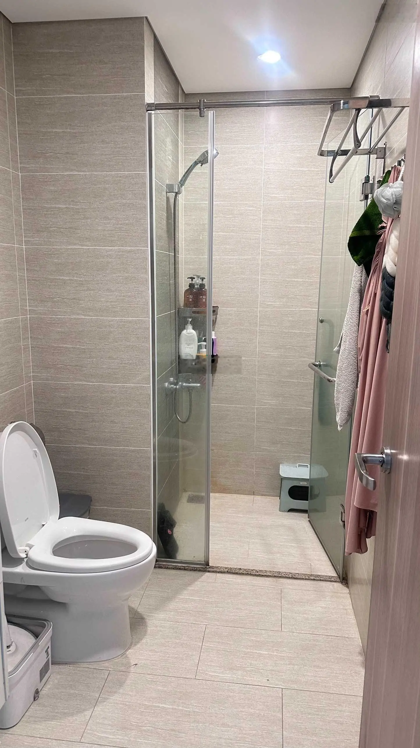 Chính chủ cần bán chuyển nhượng lại căn 2PN 55m2 giá 2,75 tỷ full nội thất