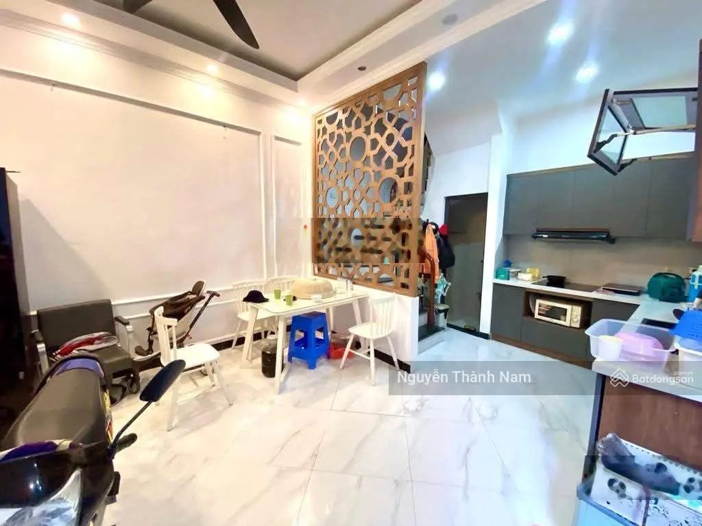 Bán nhà Văn Cao - Hoàng Hoa Thám - Ba Đình. 7.4 tỉ, 5 tầng, ngõ 3 gác, ô tô gần tương lai mặt phố