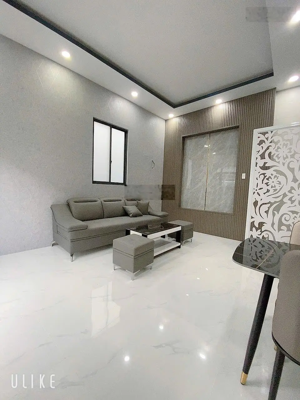 Bán nhà lầu mới đẹp sổ hoàn công nhà 2 mặt tiền lộ ô ô tiện ở kinh doanh nhà, gần Vincom Hùng Vương