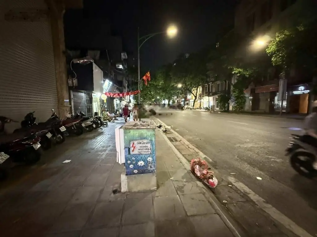 Bán nhà phố trương định 69m2 7 tầng - thang máy - ô tô tránh - kinh doanh văn phòng - cho thuê tốt