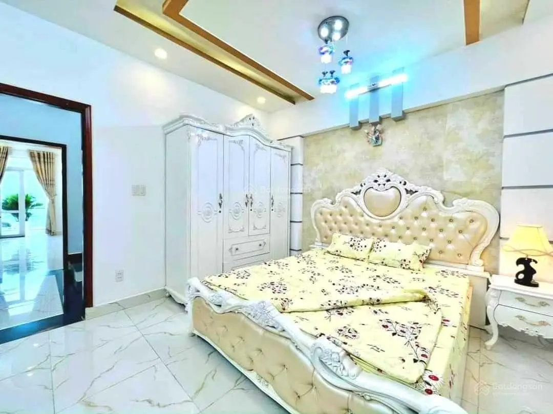Hàng hiếm! Chủ định cư nước ngoài cần bán căn nhà tâm huyết ngay Nguyễn Xí, Bình Thạnh chỉ