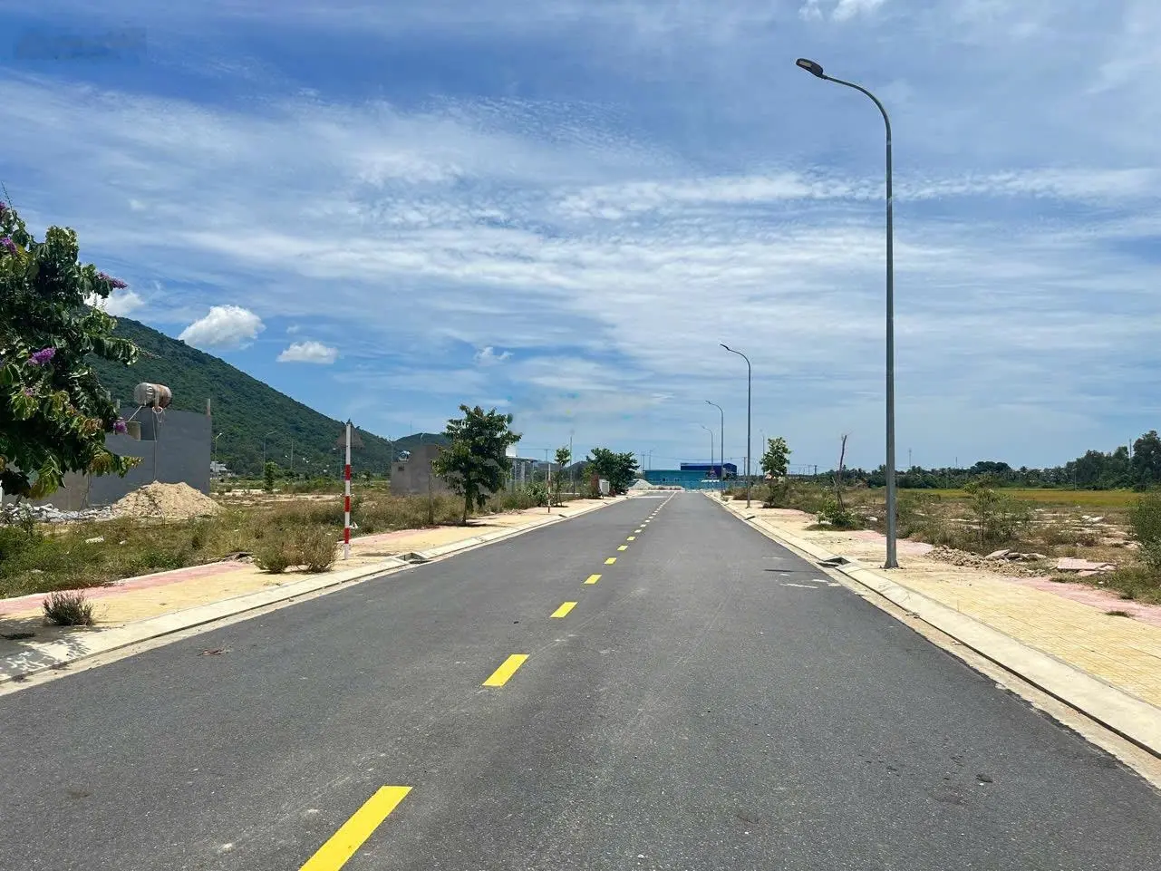 Cửa ngõ vào KKT Vân Phong, đầu tư đón đầu tương lai. Tđc Ninh Mã, 200 m. 2 tỷ 5