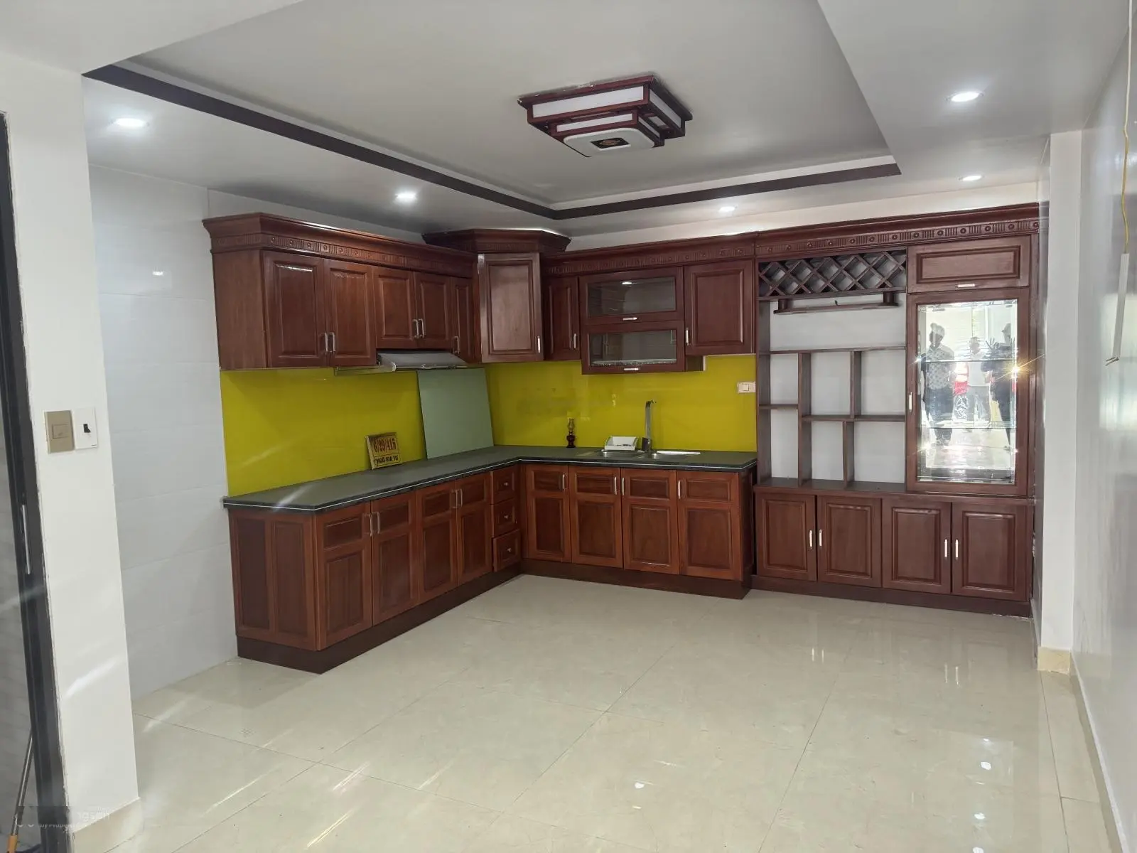 Chính chủ cần bán nhà 4 tầng Lực Hành, Hải An ô tô vào nhà DT: 65,6 m2 (ngang 4m) nở hậu