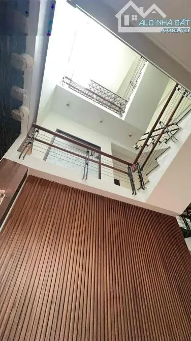 Bán gấp nhà 3 tầng mặt tiền đường ỷ lan nguyên phi 85m2 chỉ 8,5 tỷ tl