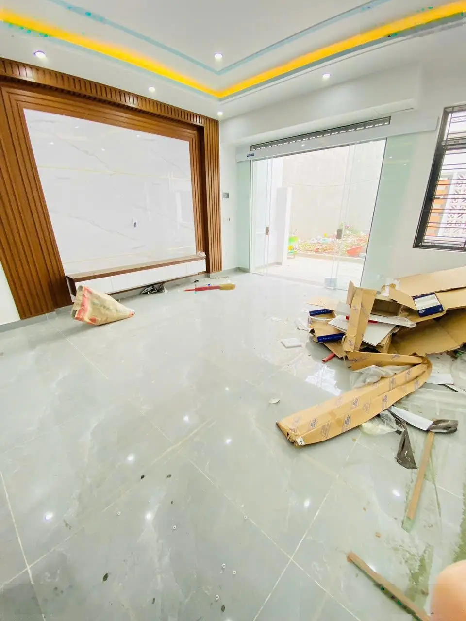 Nhà độc lập 3 tầng ngõ ô tô - Chợ Vĩnh Khê - gần Hoàng Huy An Đồng