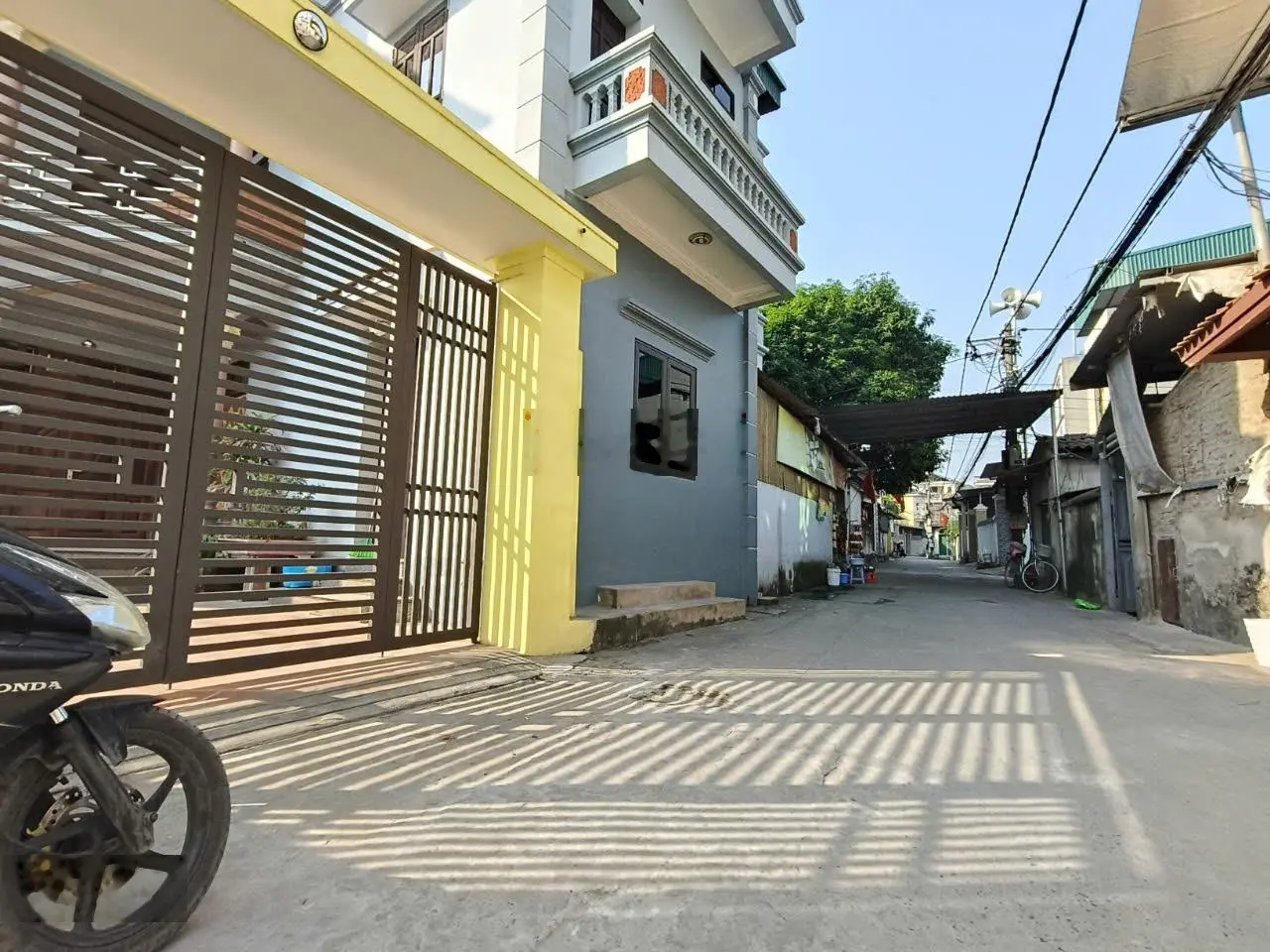 Bán đất Dục Tú ngõ thông ô tô Morning giá đầu tư