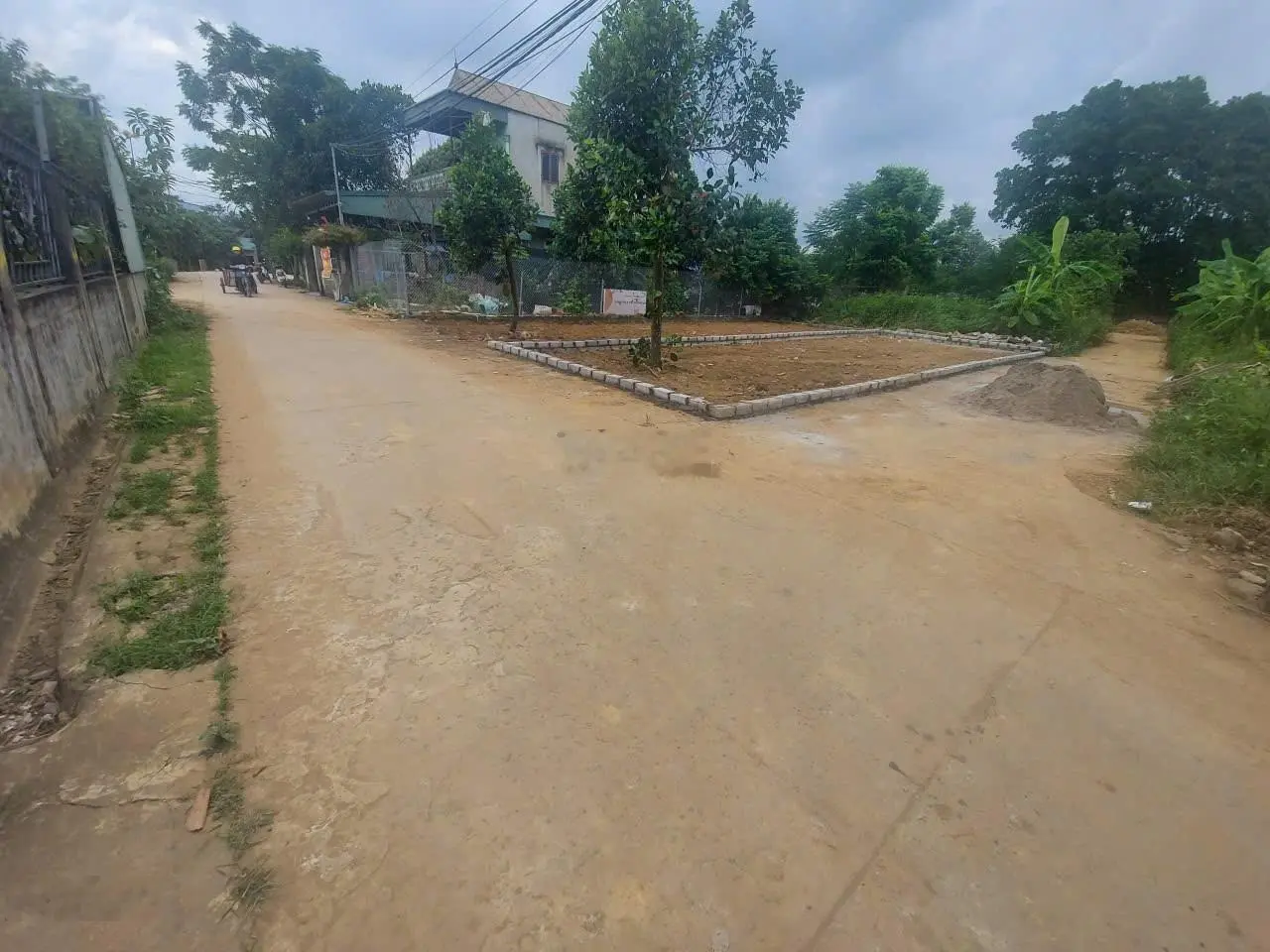 Bán lô Góc trục chính đồi sen sang tân xã gần công nghệ cao ĐHFPT