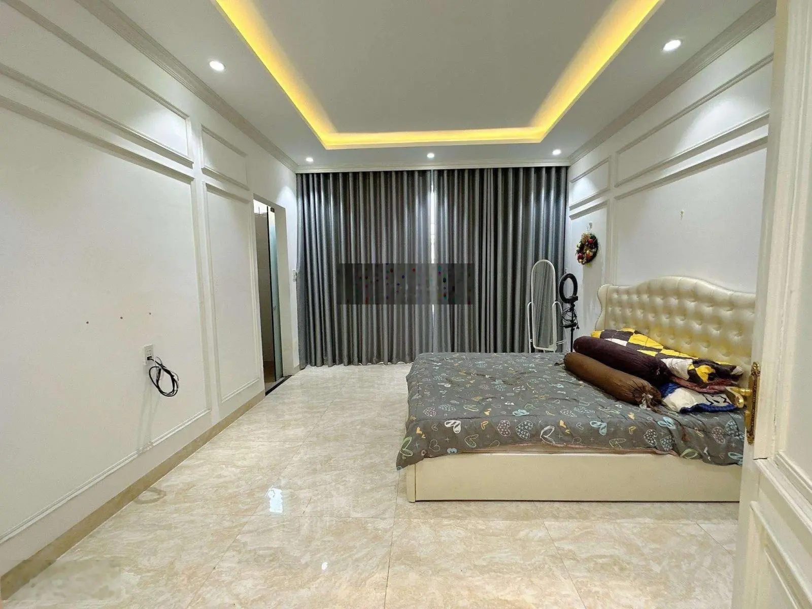 Bán lỗ biệt thự mini tân cổ điển - Kiệt Hoàng Diệu - gần Chợ Mới - Gọi Sa