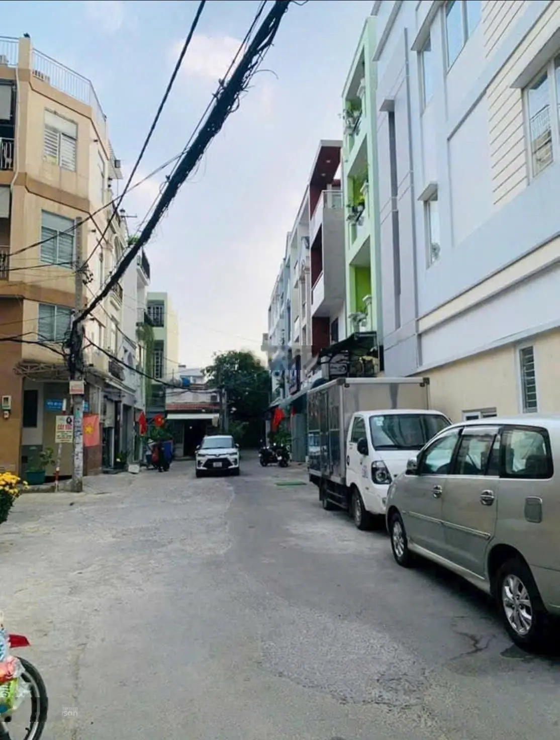 Gấp bán nhà hoàng hoa thám , bình thạnh _ hẻm xe hơi , dt 52m2 _ 4 tầng _ 8,1 tỷ tl