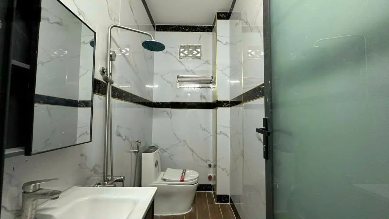 Biệt thự hồ bơi đối diện kcn Cầu Tràm, diện tích 7m x 44m gần 300m2,SHR full thổ cư,GIÁP Bình Chánh