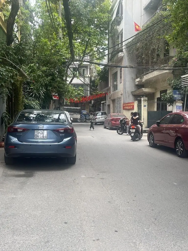Bán nhà phân lô oto vào nhà Nguyễn Chí Thanh - Cạnh đài truyền hình 42m2, 5 tầng, MT 4.2m 15.2tỷ