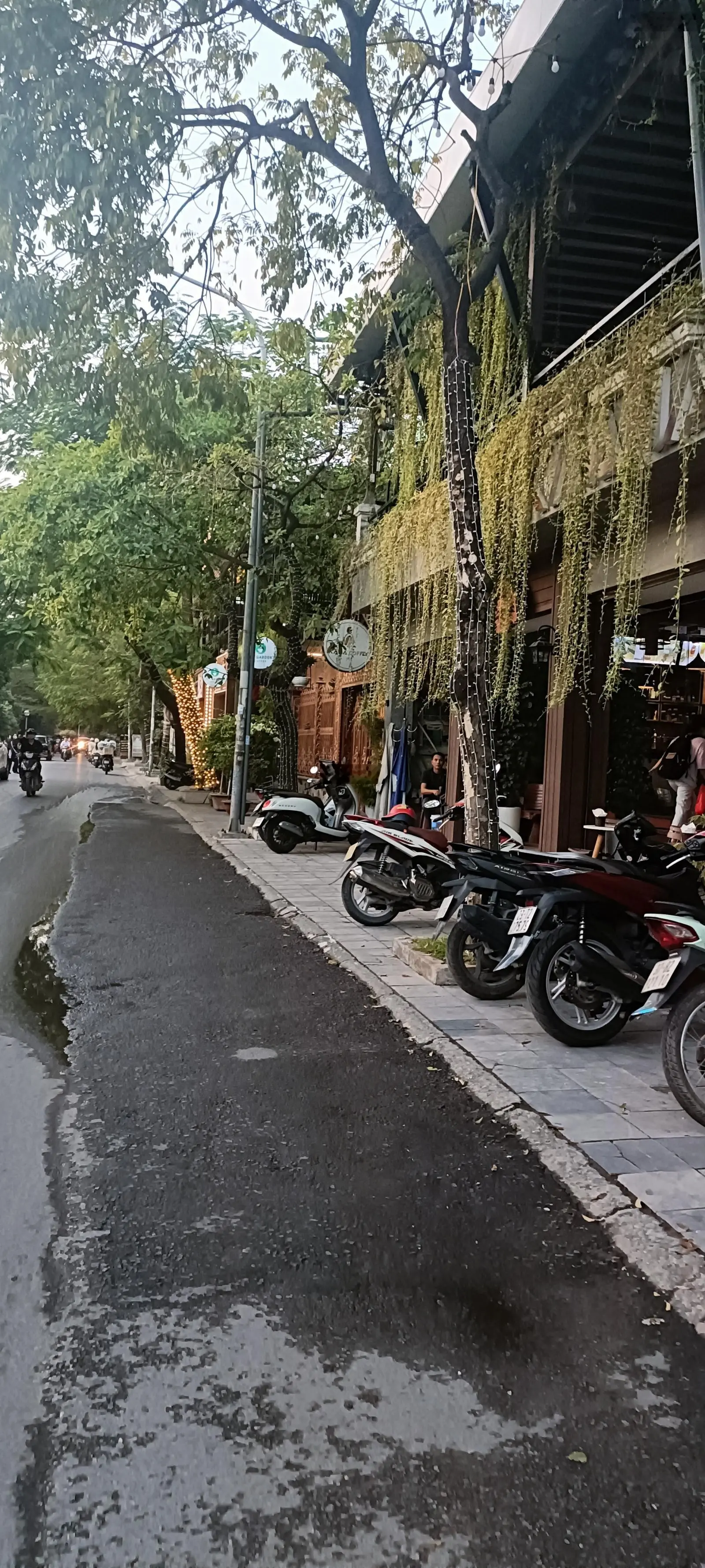 CCMN Chiến Thắng, Văn Quán, Hà Đông Dt 51m2, 6 tầng, 10 phòng khép kín giá 8.5 tỷ, gần ô tô