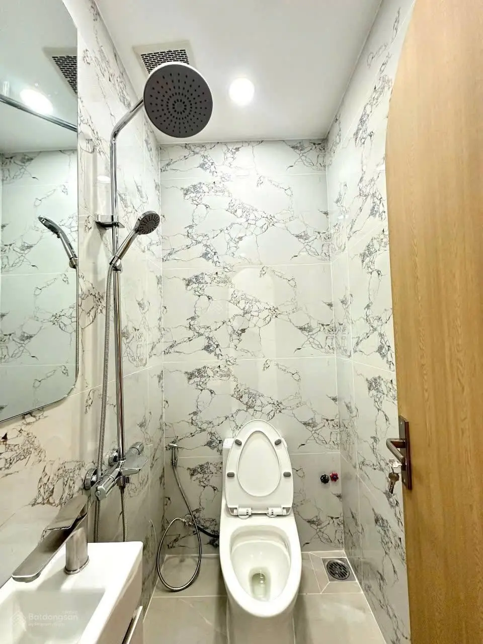 Bán nhà riêng tại Trần Xuân Soạn, 2,5 tỷ, 40m2, 4PN, 5WC
