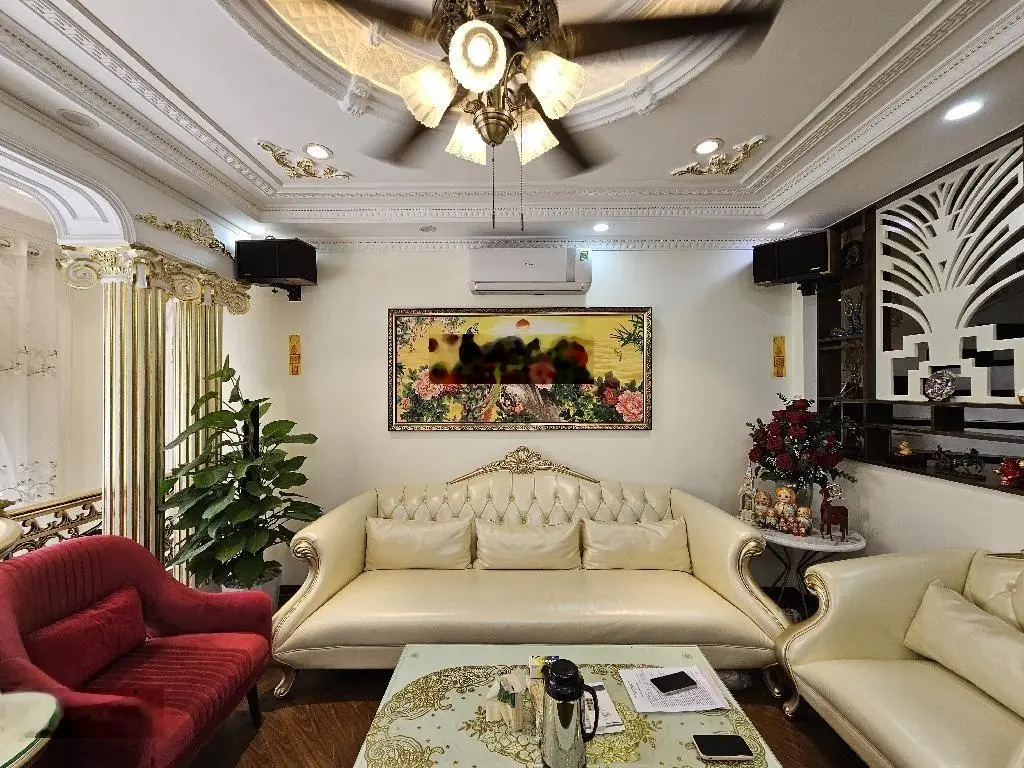 Bán nhà Tái định cư Giang Biên, Long Biên, Vỉa hè, ô tô tránh, Gara, chào 12 tỷ hơn