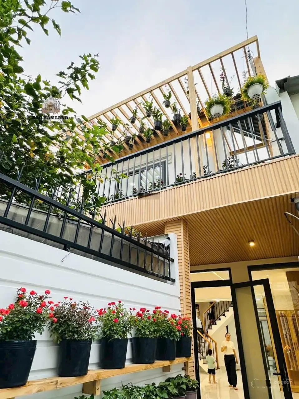 Nhà sáng thoáng đẹp ĐS 21 P8 DT đất CN 92.6m2 đúc 1 lầu 4PN 4WC. Nhà cách MT 30m cách HXH 2 căn