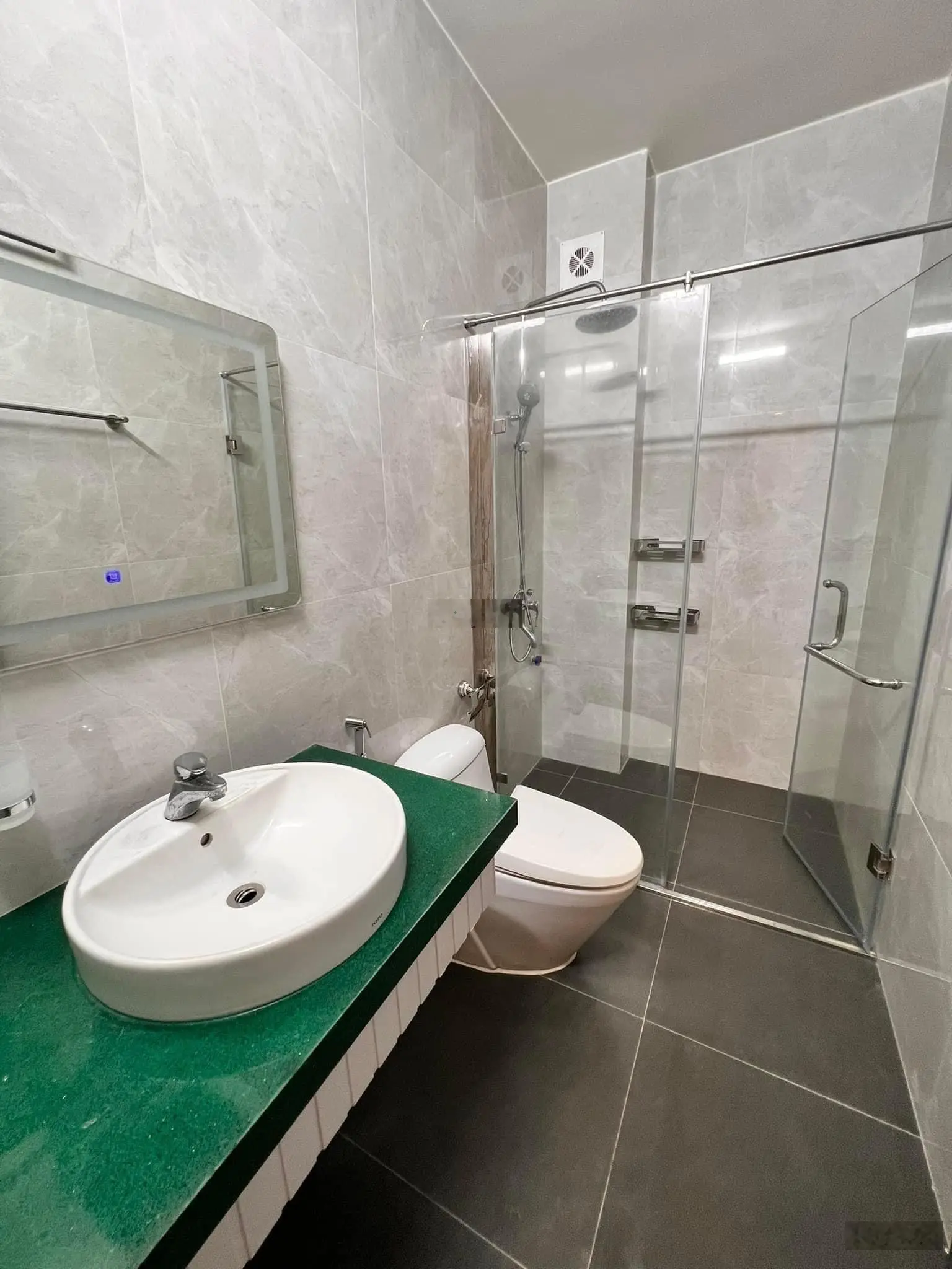Chủ nhà mót bán căn nhà Nguyễn Trãi 42m2*5T*4m MT - ô tô gần - thoáng sáng - nhà đẹp - hơn 7 tỷ