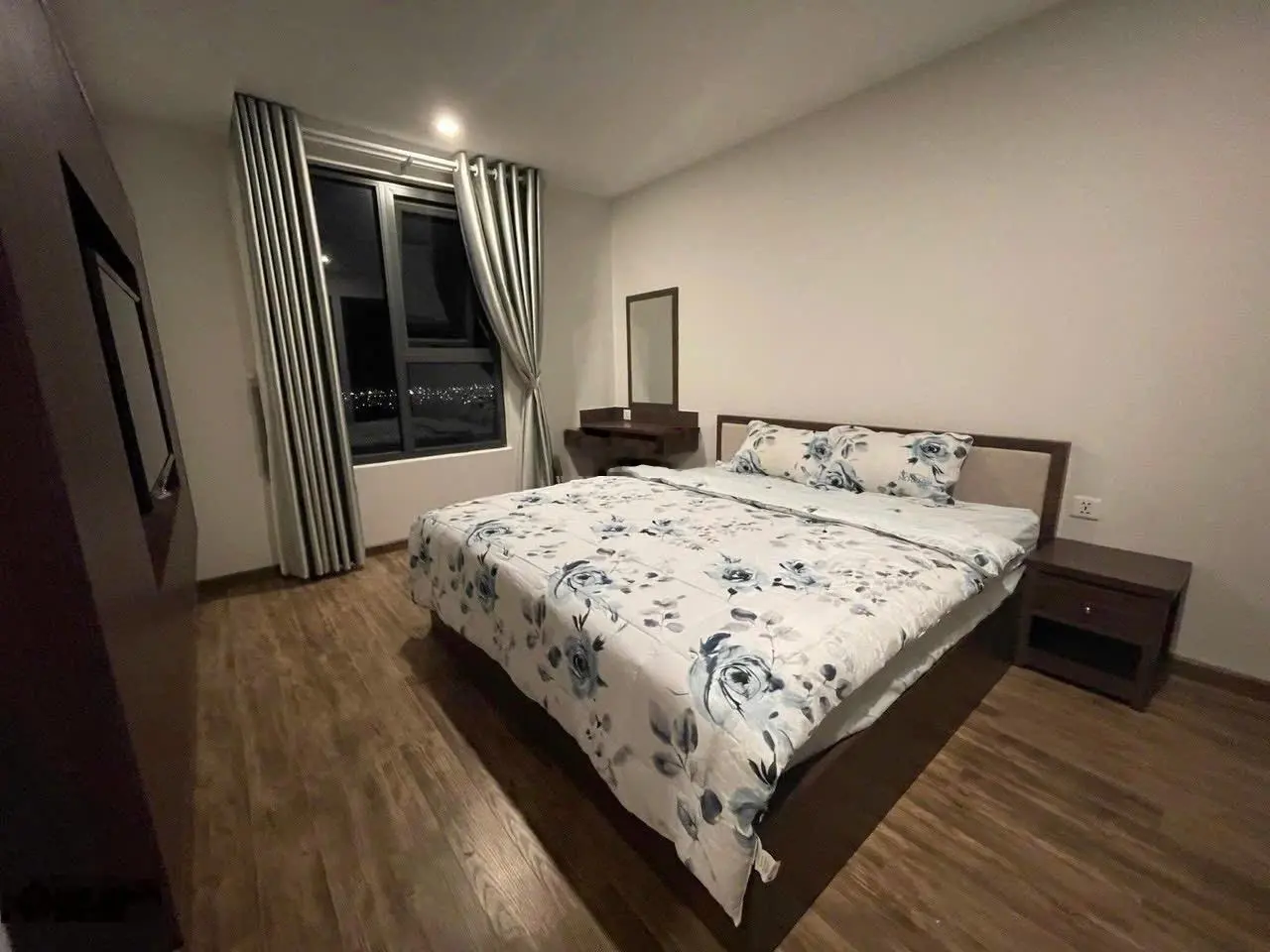 CHÍNH CHỦ -GIỎ HÀNG CHUYÊN VIRGO 5sao TTTP 2 Phòng Ngủ view BIỂN có HỒ BƠI đẹp pháp lý VĨNH VIÊN