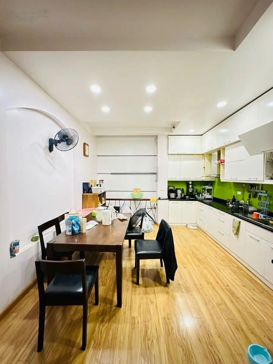 Bán nhà phân lô 5 tầng Thái Thịnh, Đống Đa. Diện tích 48m2
