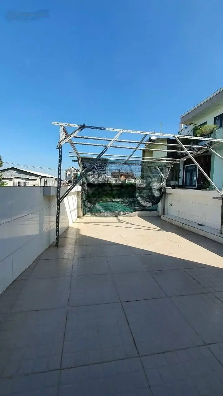 Bán nhà hẻm 110 Lò Lu, 110m2 chỉ 4.2 tỷ
