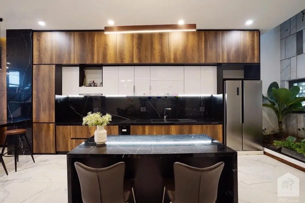 Bán villa mặt tiền Nguyễn Phạm Tuân, được chủ thiết kế tâm huyết, dt 140, ngang 7m - giá 10 tỷ 5 TL