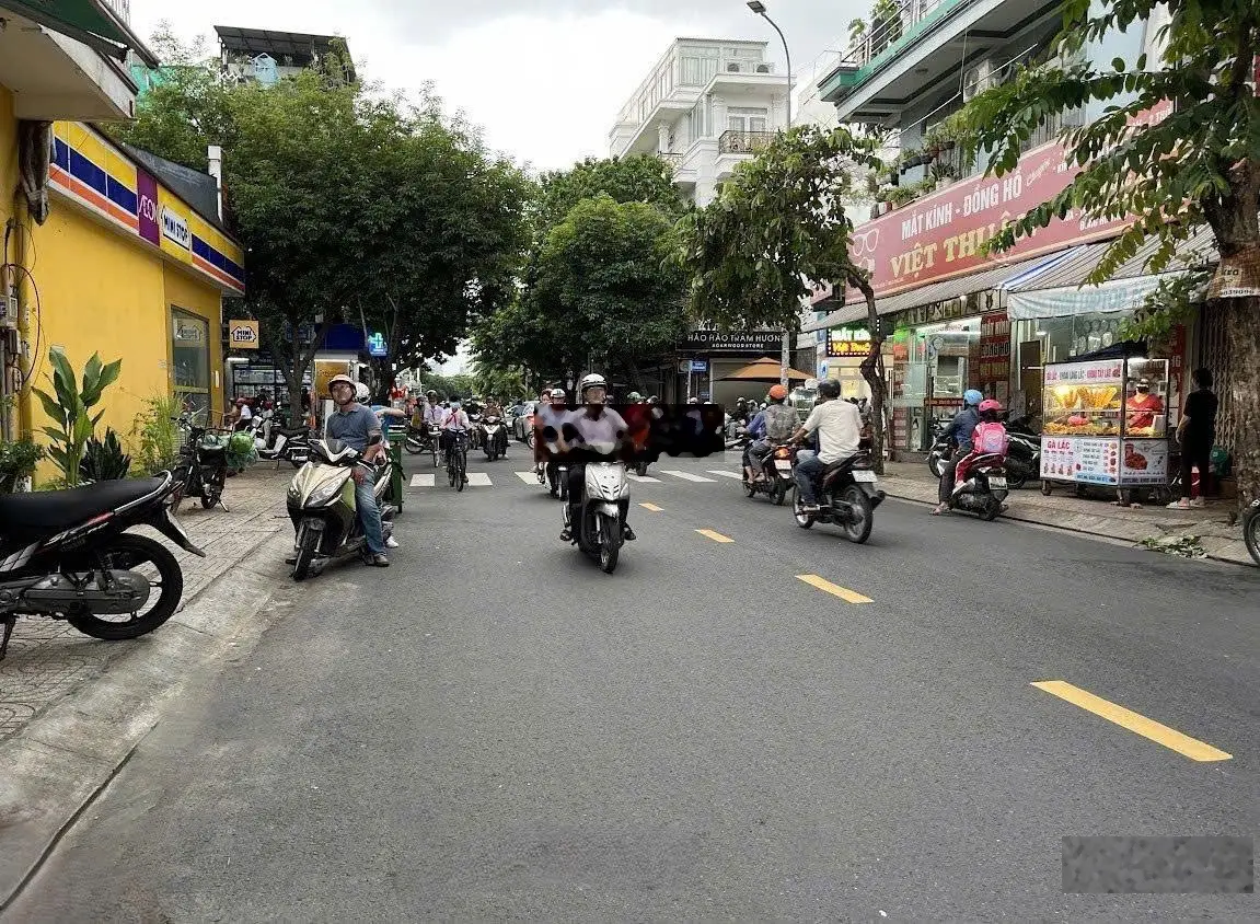 Bán Nhà 5m x 25m vuông vức, 2 tầng st, Mặt tiền đường Vườn Lài, Q. Tân Phú