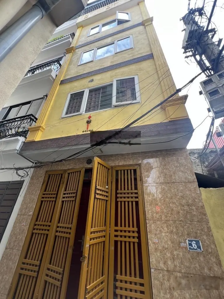 Bán nhà Trương Định, ô tô đỗ cửa, 3 bước chân ra ô tô tránh dừng đỗ ngày đêm, 32m2 x 6,5 tỷ