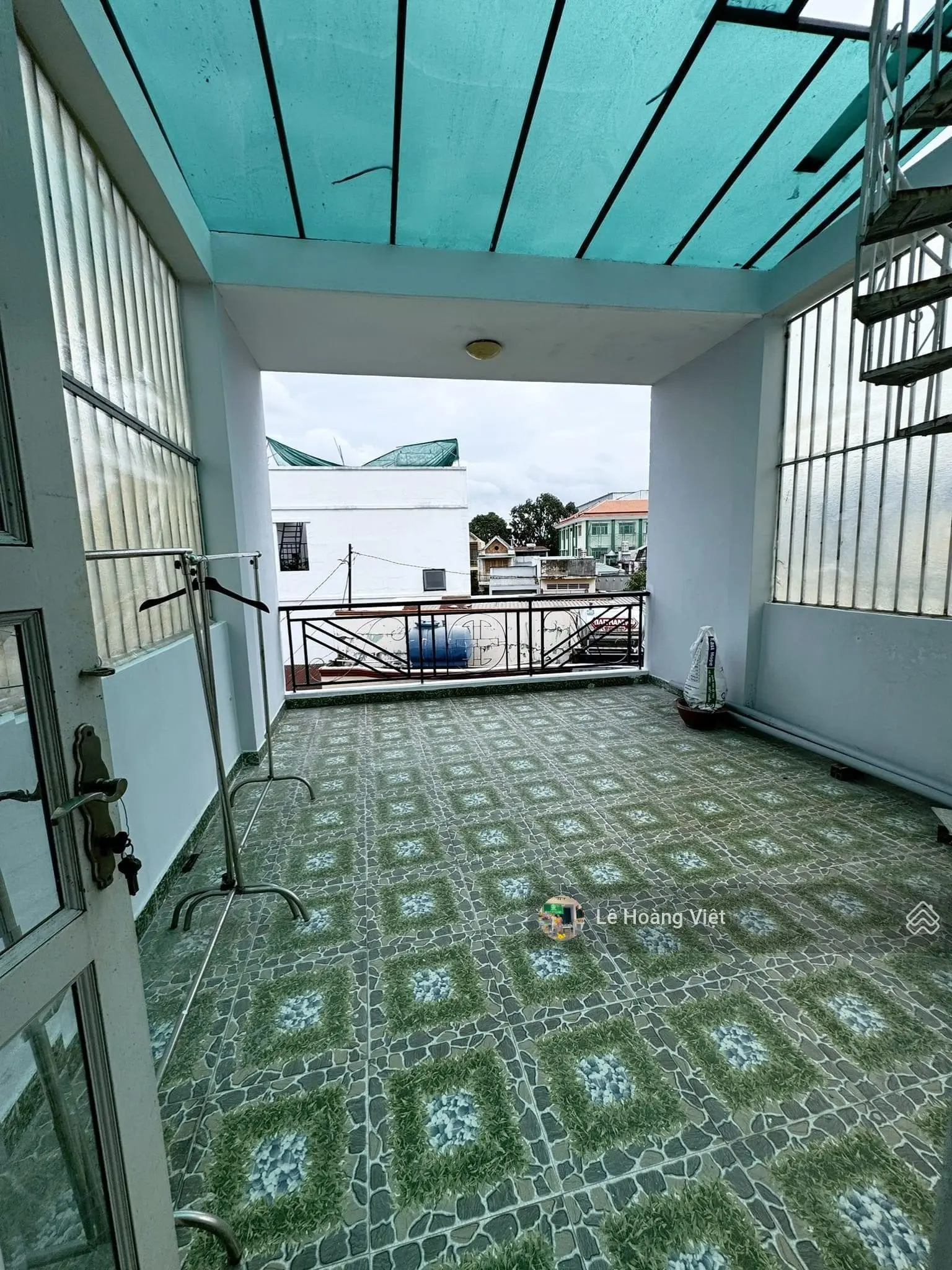 Nhà hẻm xe hơi - Quang Trung Phường 11 - nhà 4 tầng gần chợ Hạnh Thông Tây
