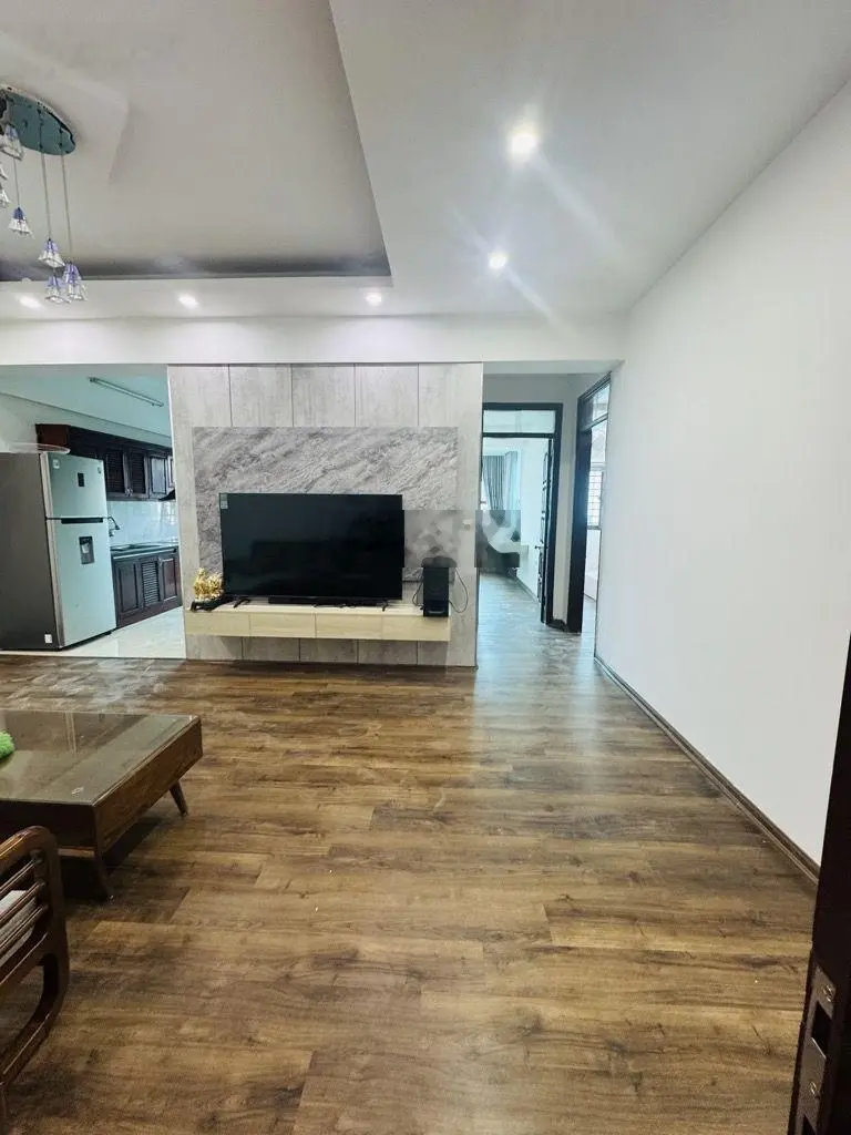 Bán nhà riêng Lạc Long Quân, Xuân La, Tây Hồ. Vị trí Hot. 3 bước chân ra Hồ Tây. DT 46,8m2. 8,7 tỷ
