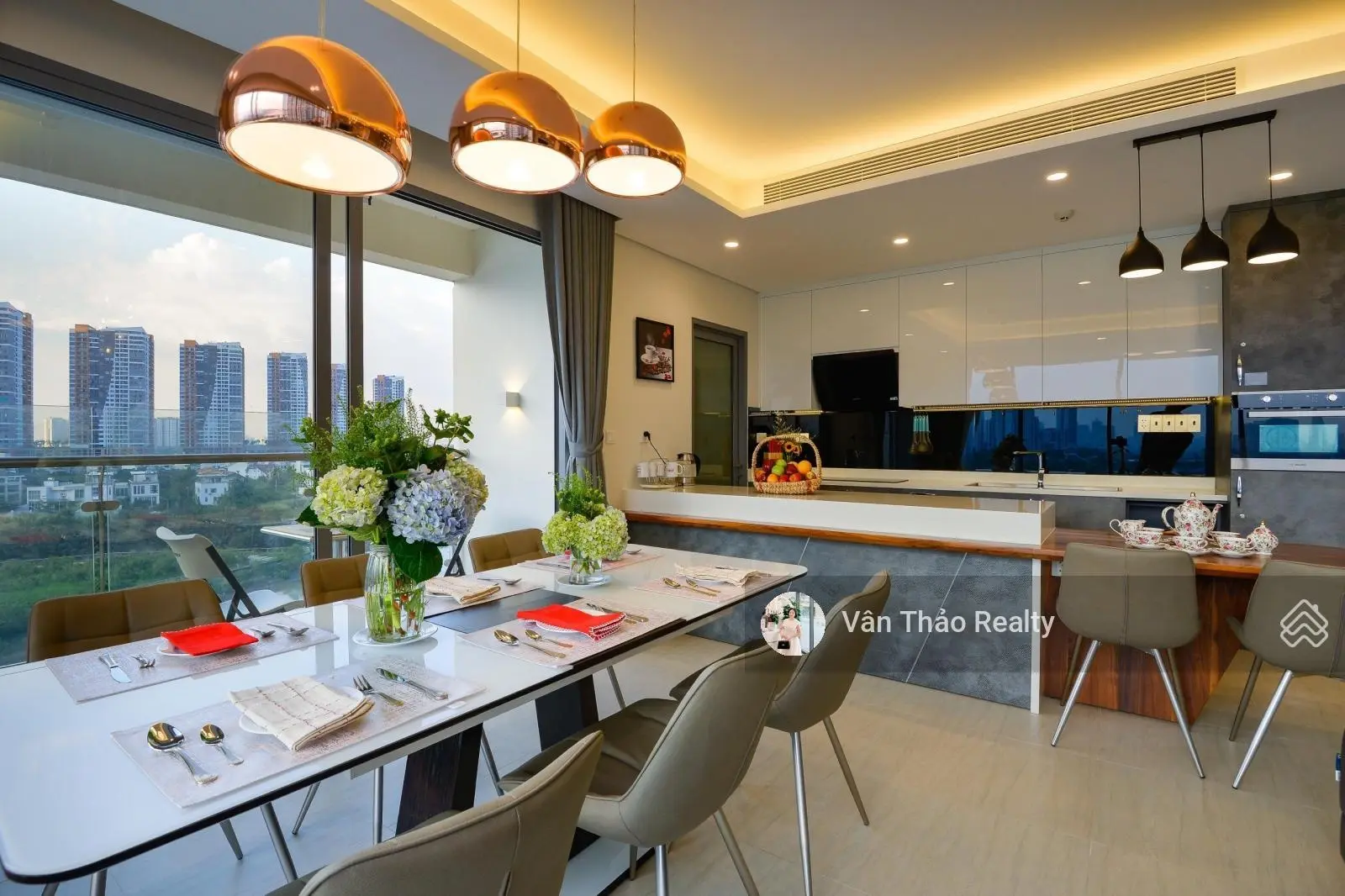 Full kính ngắm bình minh/ hoàng hôn cực đỉnh - căn hộ 1-2-3-4PN tiêu chuẩn Resort - ngay gần Quận 1