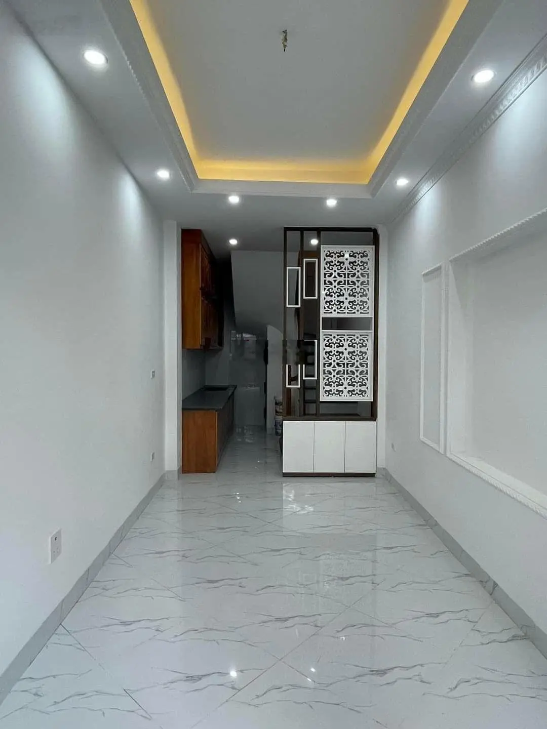 Bán nhà riêng Đường Thúy Lĩnh, diện tích 30m2, giá 4,1 tỷ, 5 tầng, mới, sổ đỏ riêng