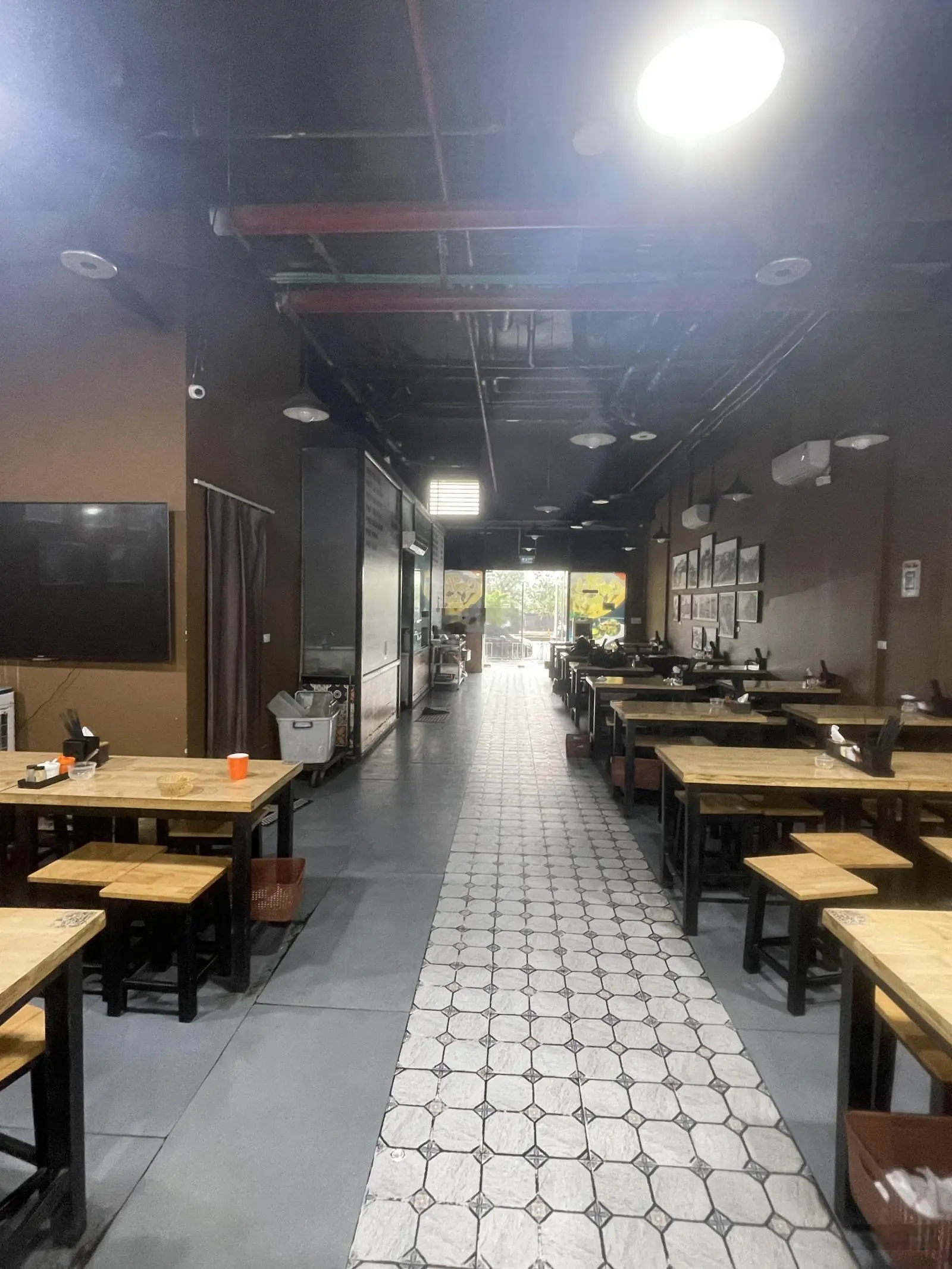 Chính chủ cần bán shophouse tòa S6, vinhomes symphony, 153m, mt 8m. 2 mặt tiền trước sau. Giá 30 tỷ