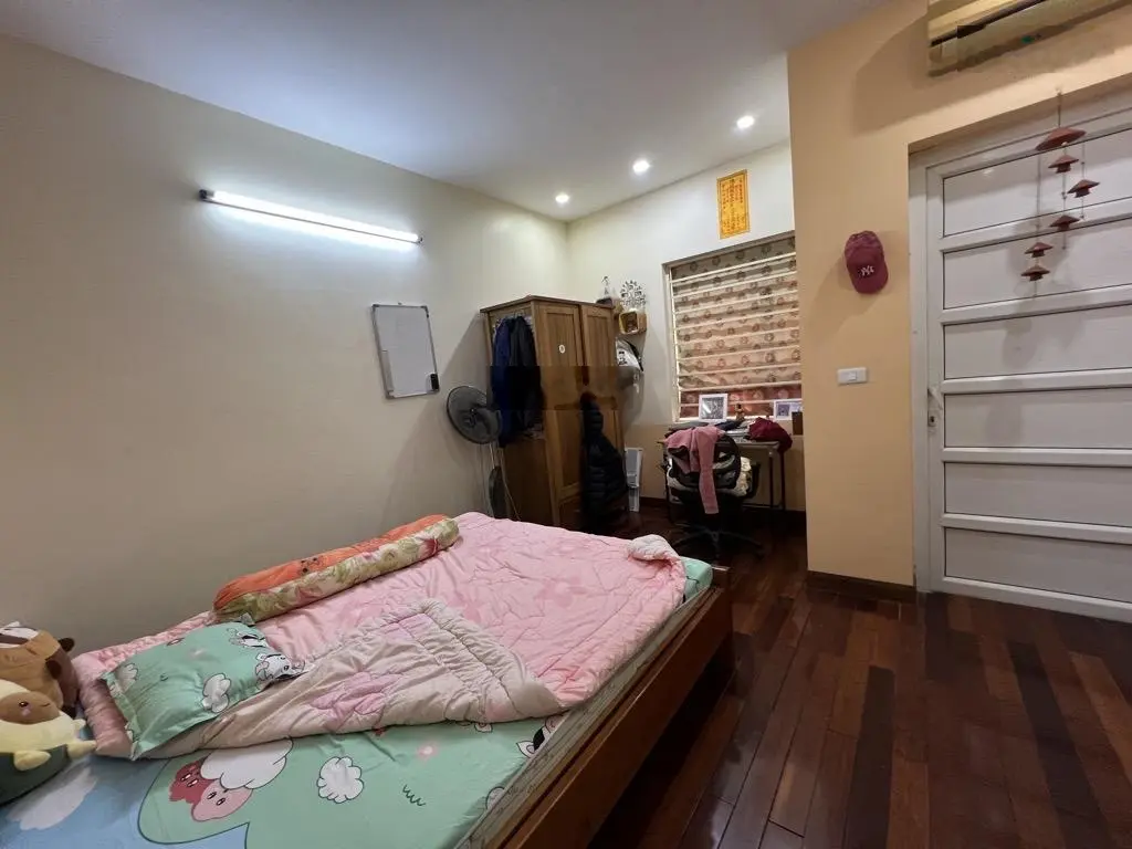 Bán nhà riêng tại Bồ Đề, 13 tỷ, 55m2, 4PN, 4WC, 5 tầng, oto, pháp lý đầy đủ, Long Biên, Hà Nội