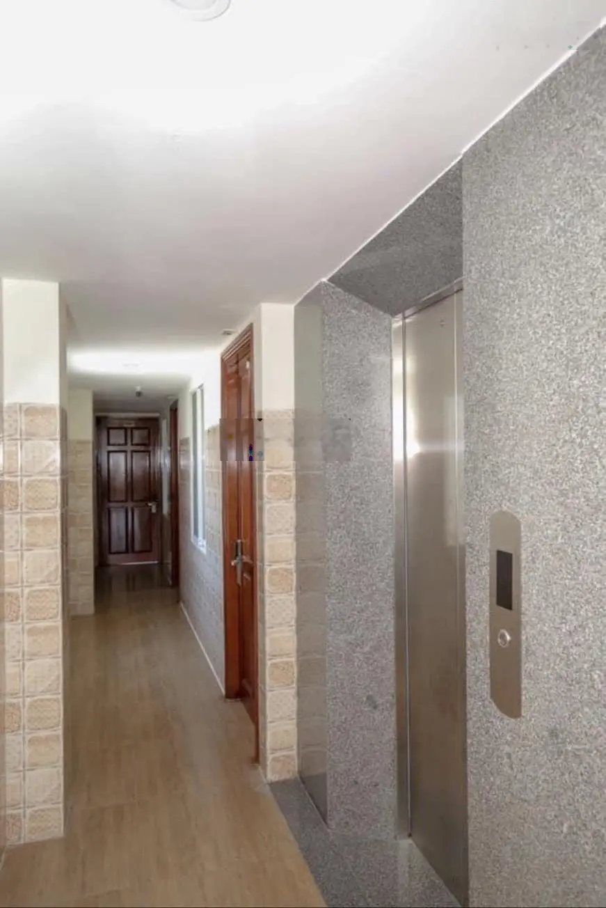 Bán khách sạn 6 tầng Vĩnh Hải Nha Trang cách biển 500m/ LH 0987845639 e Huyền Nha Trang