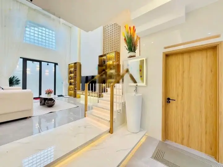 Bán gấp nhà Hà Huy Giáp , Thạnh Xuân , Quận 12.Dt 100m2 giá 4 tỷ 350.Sổ hồng riêng.