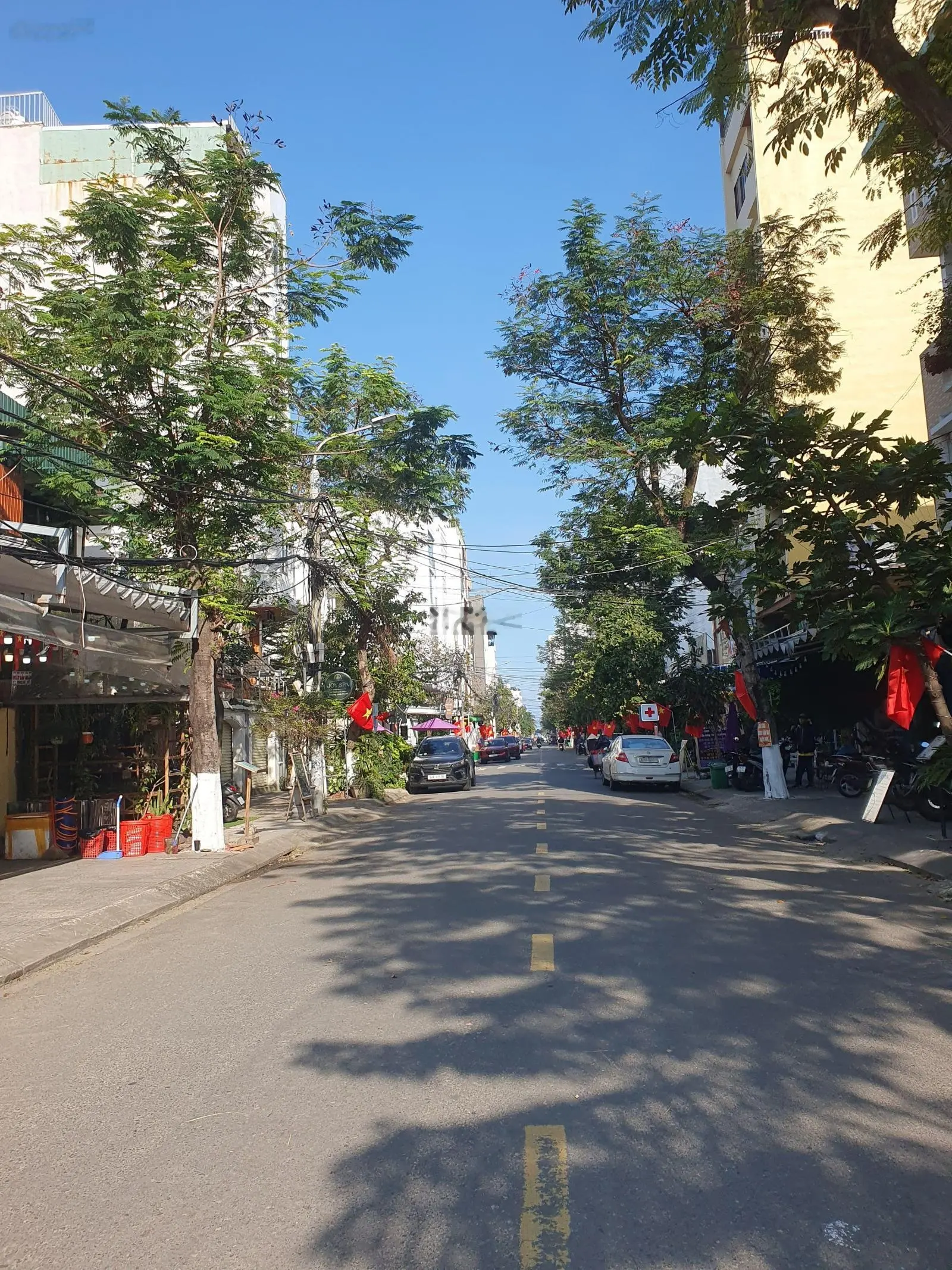 Phố Dương Đình Nghệ nhà 2 tầng x 90m2 cách biển 320m chỉ 7.4 tỷ
