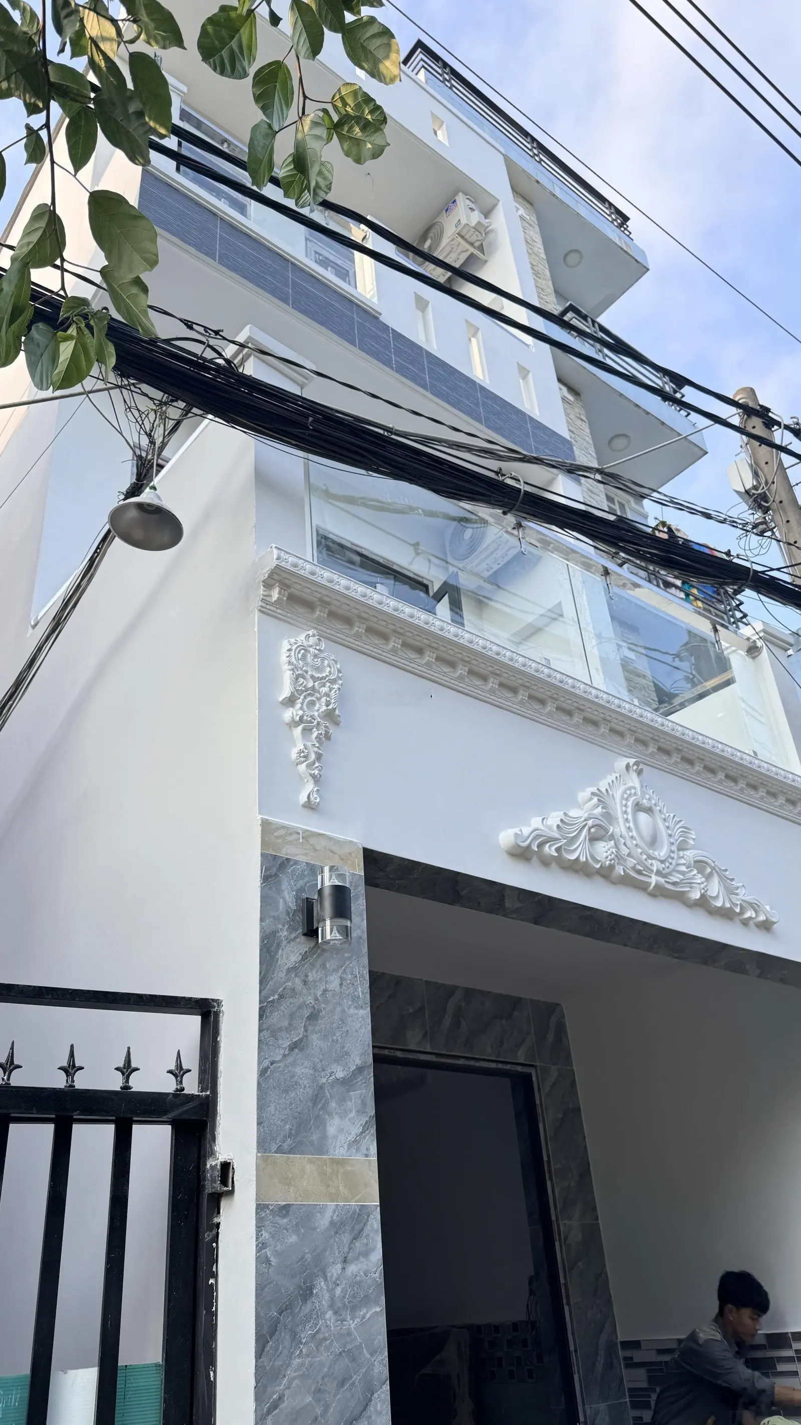 Nhà mới đẹp mặt tiền hẻm kinh doanh 1/ Huỳnh Tấn Phát vào 3 tầng 4 pn 3 vệ sinh chỉ 2tỷ850tr