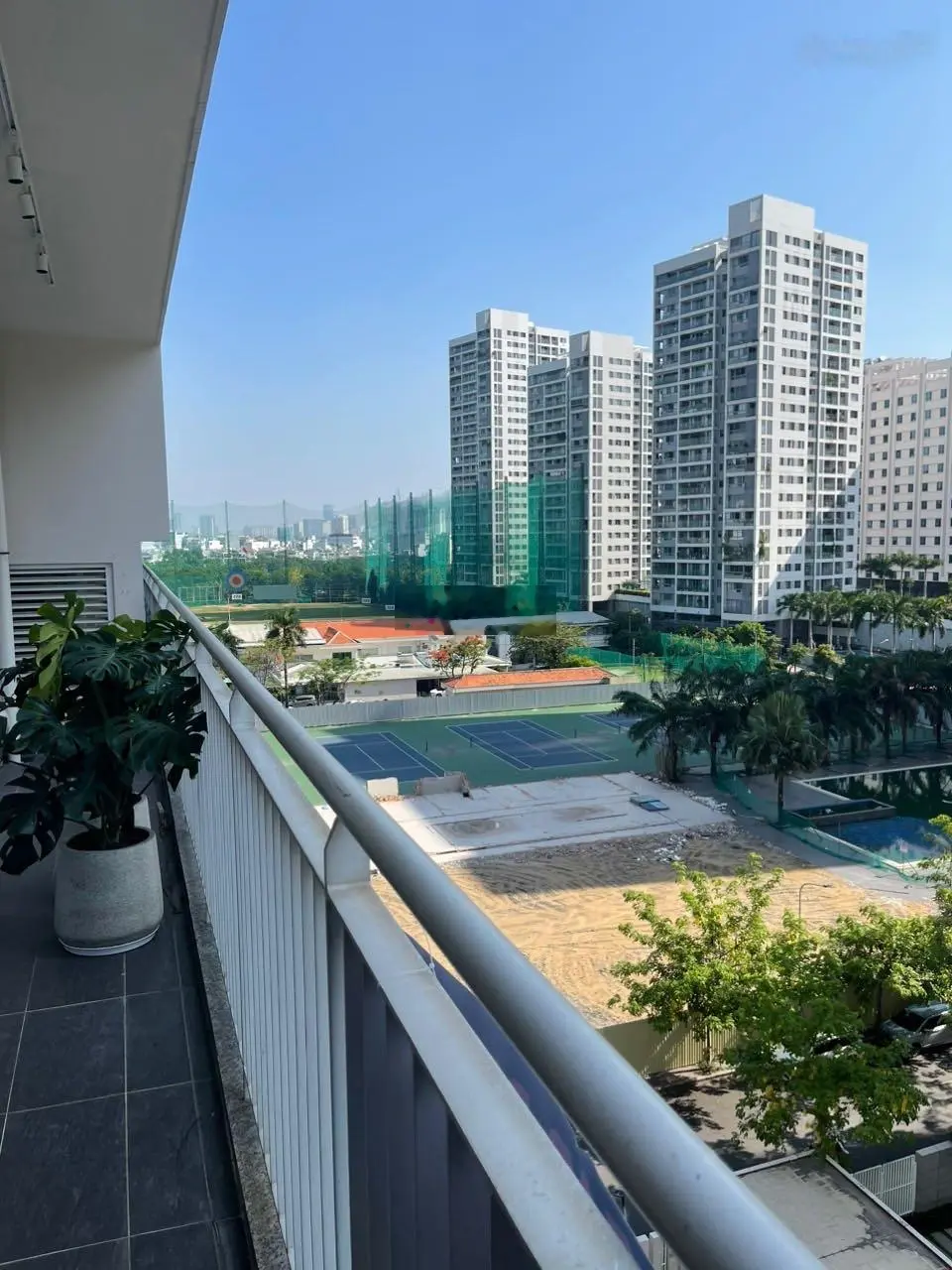 CHUYÊN GIỎ HÀNG CH 3PN SCENNIC VALLEY 1. HÌNH THẬT GIÁ THẬT. A/C LIÊN HỆ XEM NHÀ: 0903 827 *** EM HOÀ
